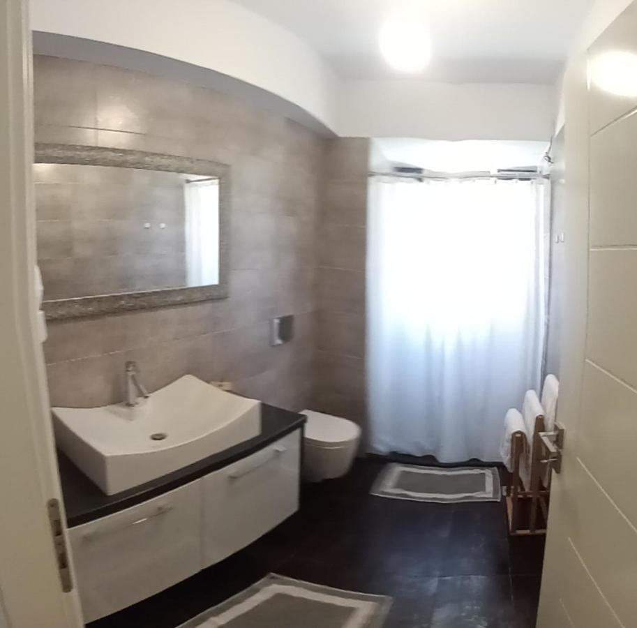 Aloe Apartment In エピダウロス エクステリア 写真