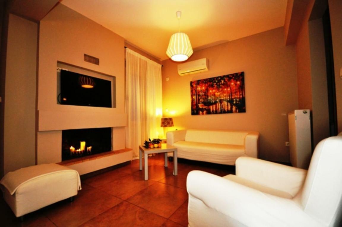 Aloe Apartment In エピダウロス エクステリア 写真